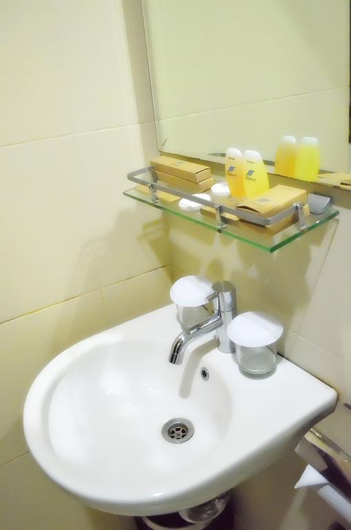 Royal Mamberamo Hotel Sorong Bilik gambar