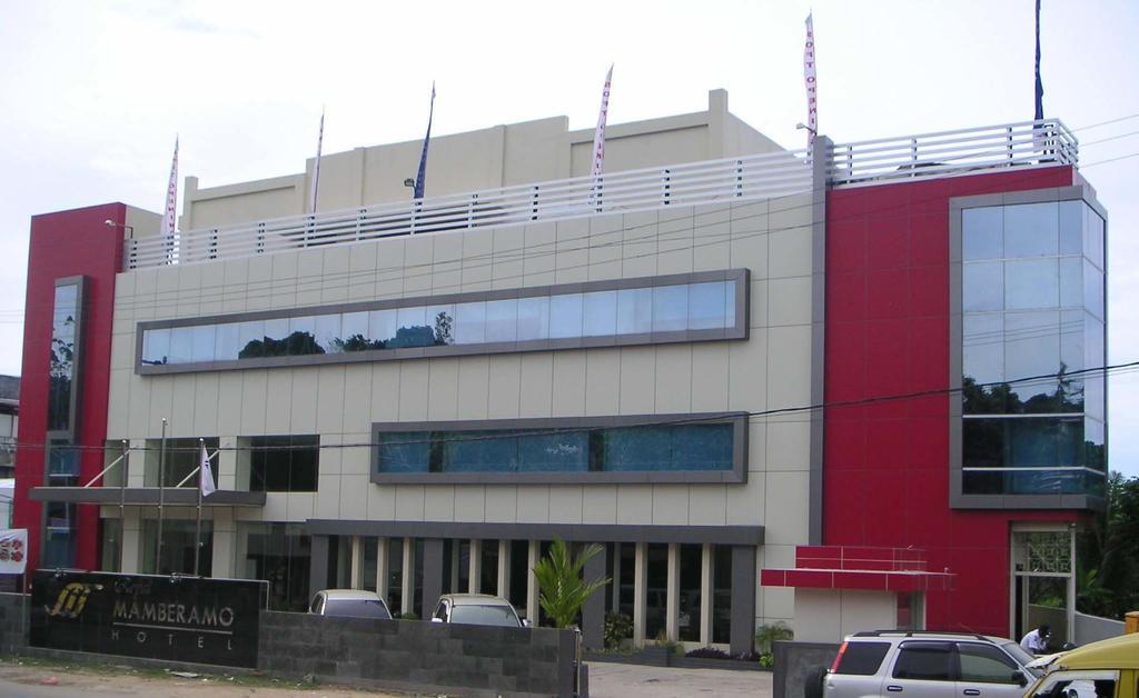 Royal Mamberamo Hotel Sorong Luaran gambar