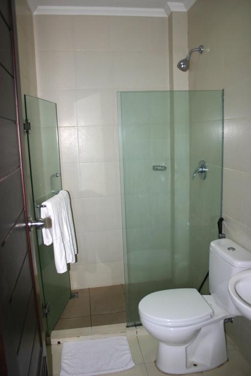 Royal Mamberamo Hotel Sorong Bilik gambar