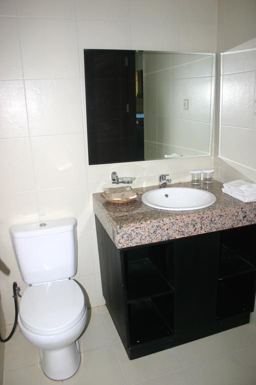 Royal Mamberamo Hotel Sorong Bilik gambar