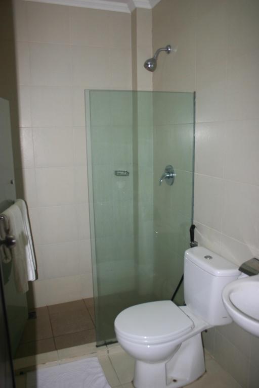 Royal Mamberamo Hotel Sorong Bilik gambar