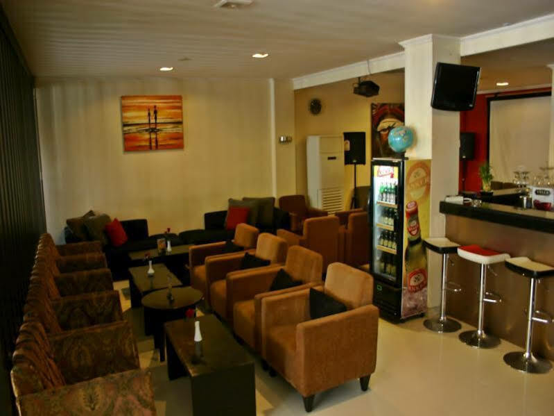 Royal Mamberamo Hotel Sorong Luaran gambar