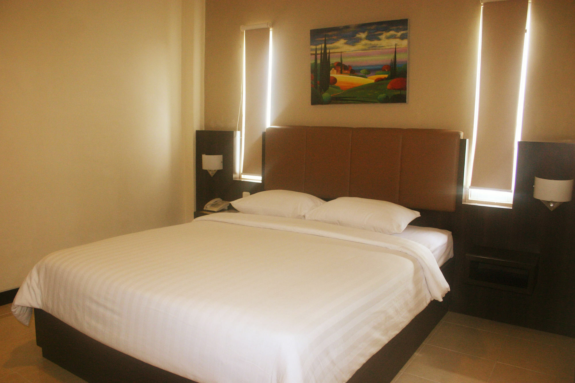 Royal Mamberamo Hotel Sorong Luaran gambar